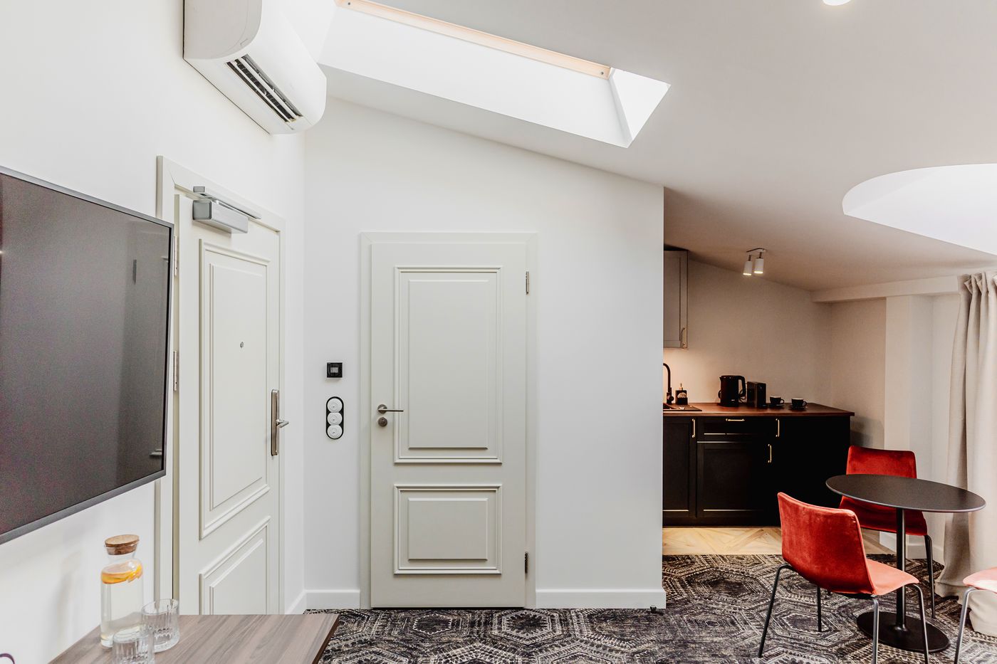 N33-Premium-Apartments-Old-Town---Destigo-Hotels-Room-13