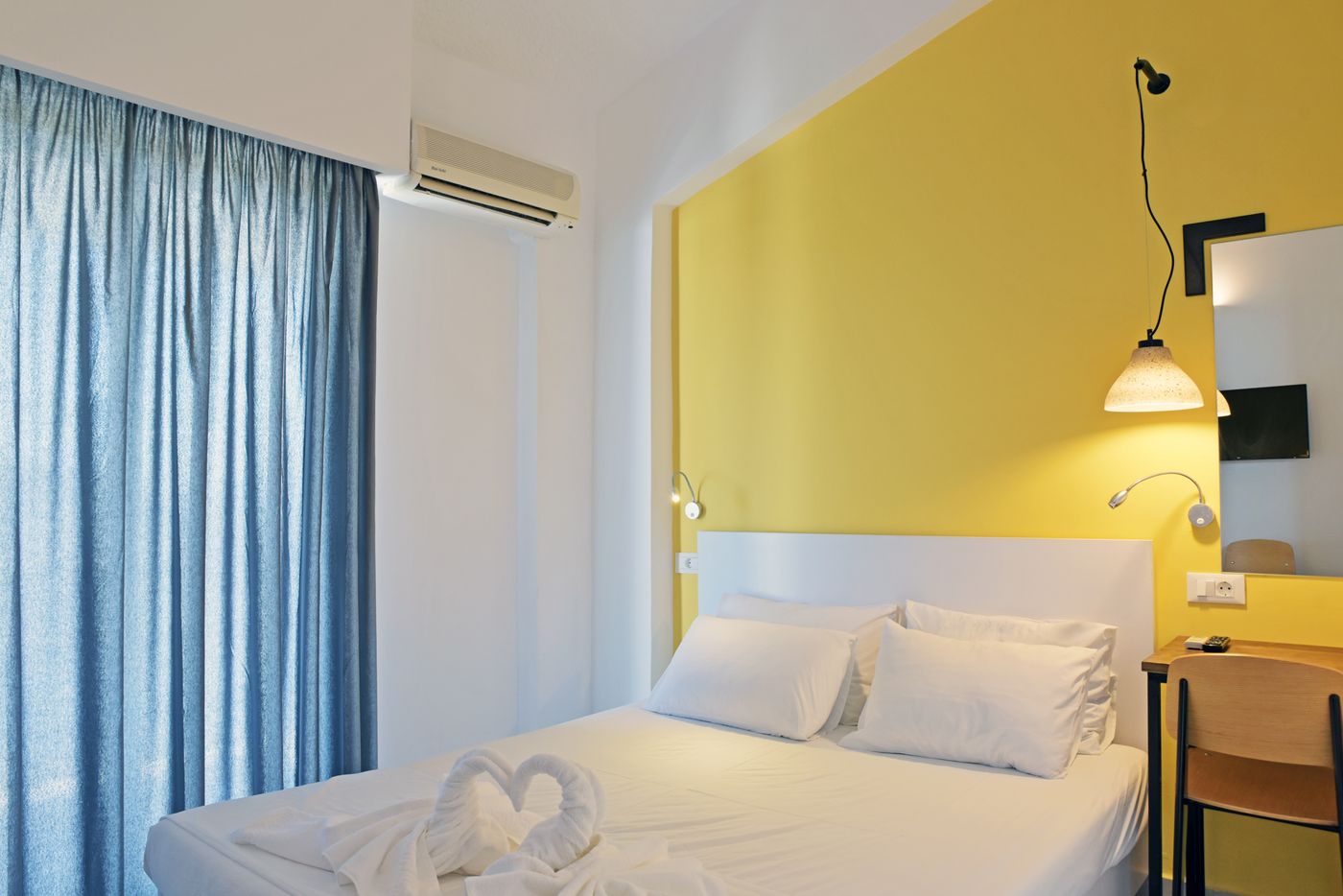 Hillside-Studios-Room-49