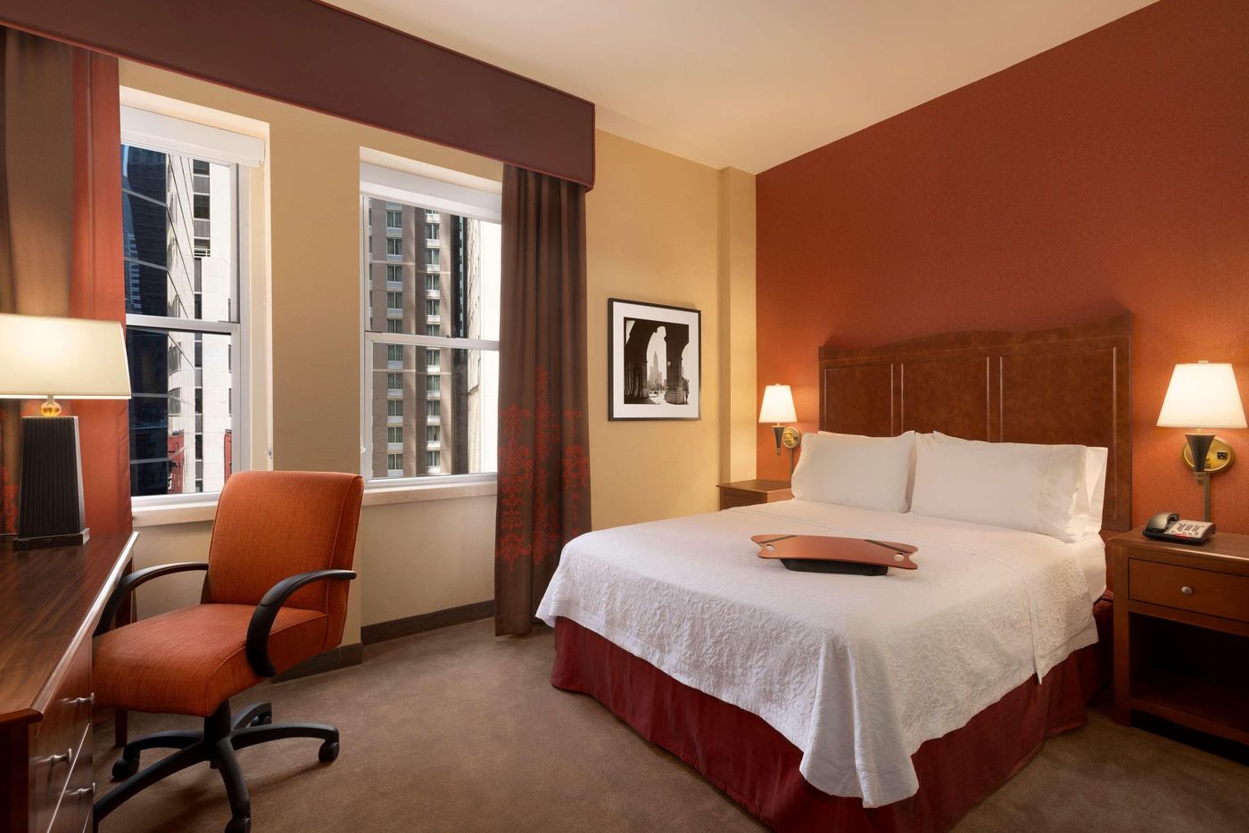 Hampton-Inn-New-York-Downtown-Room-15