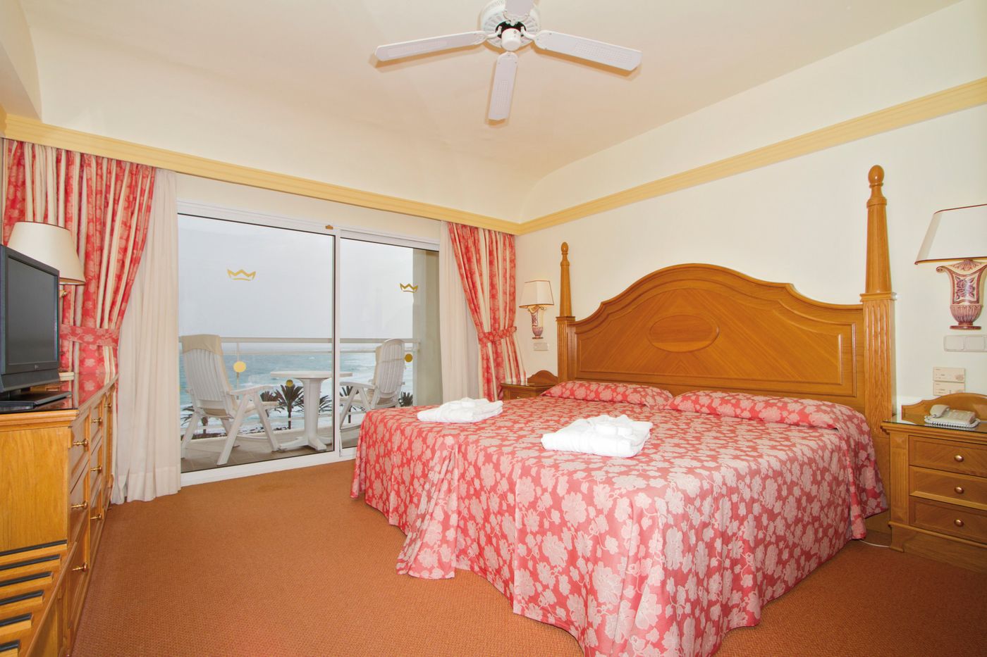Riu-Palace-Tres-Islas-Room-8