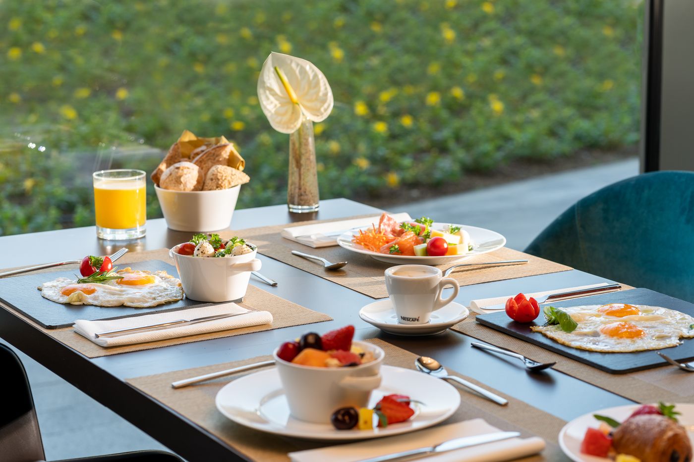 Leonardo-Royal-Hotel-Venice-Mestre-Restaurant-29