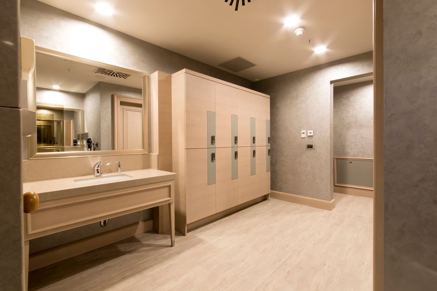 Millennium-Istanbul-Golden-Horn-Sports-and-Entertainment-17