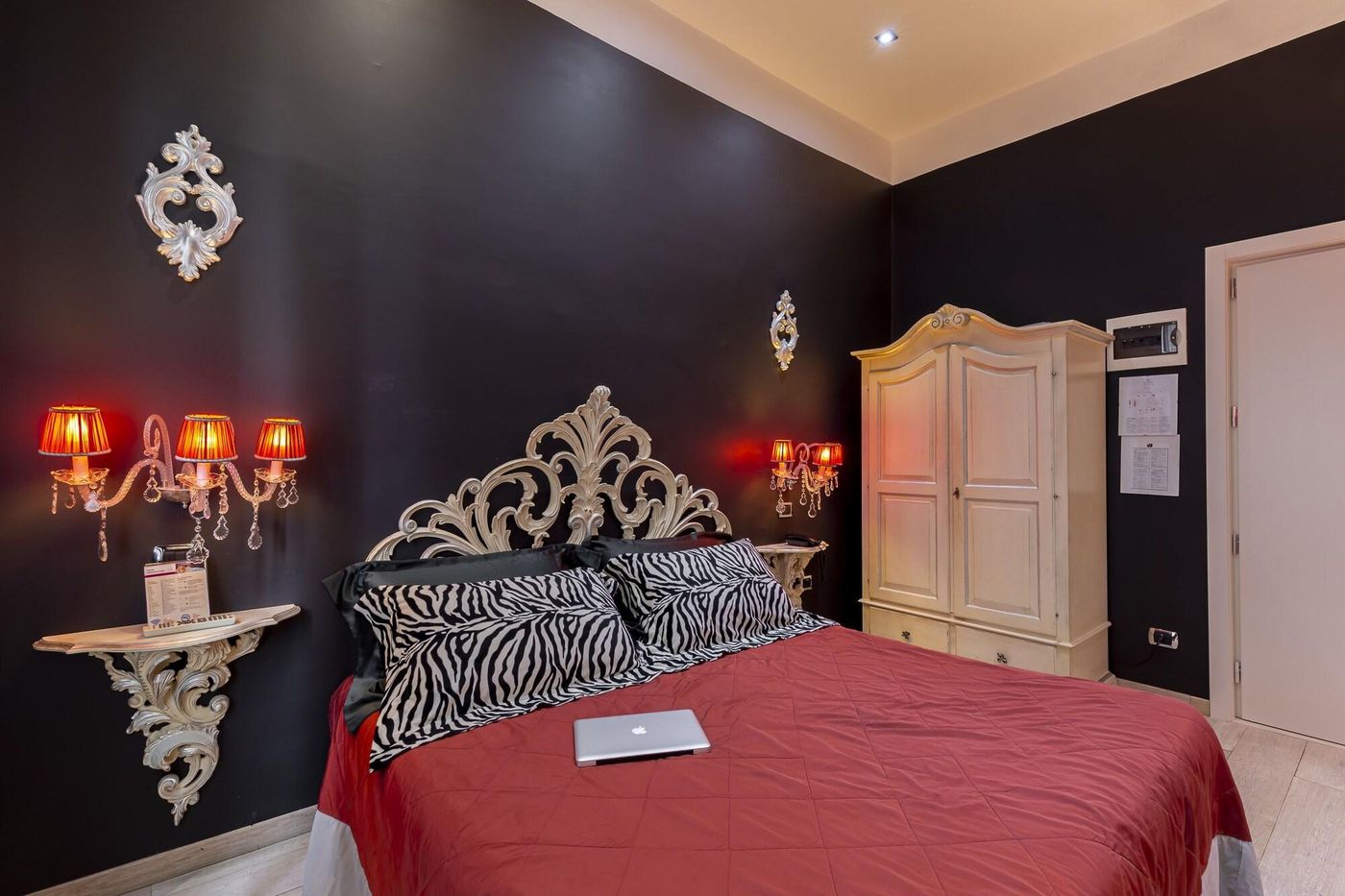 Columbia-Charming-Spa-Room-48