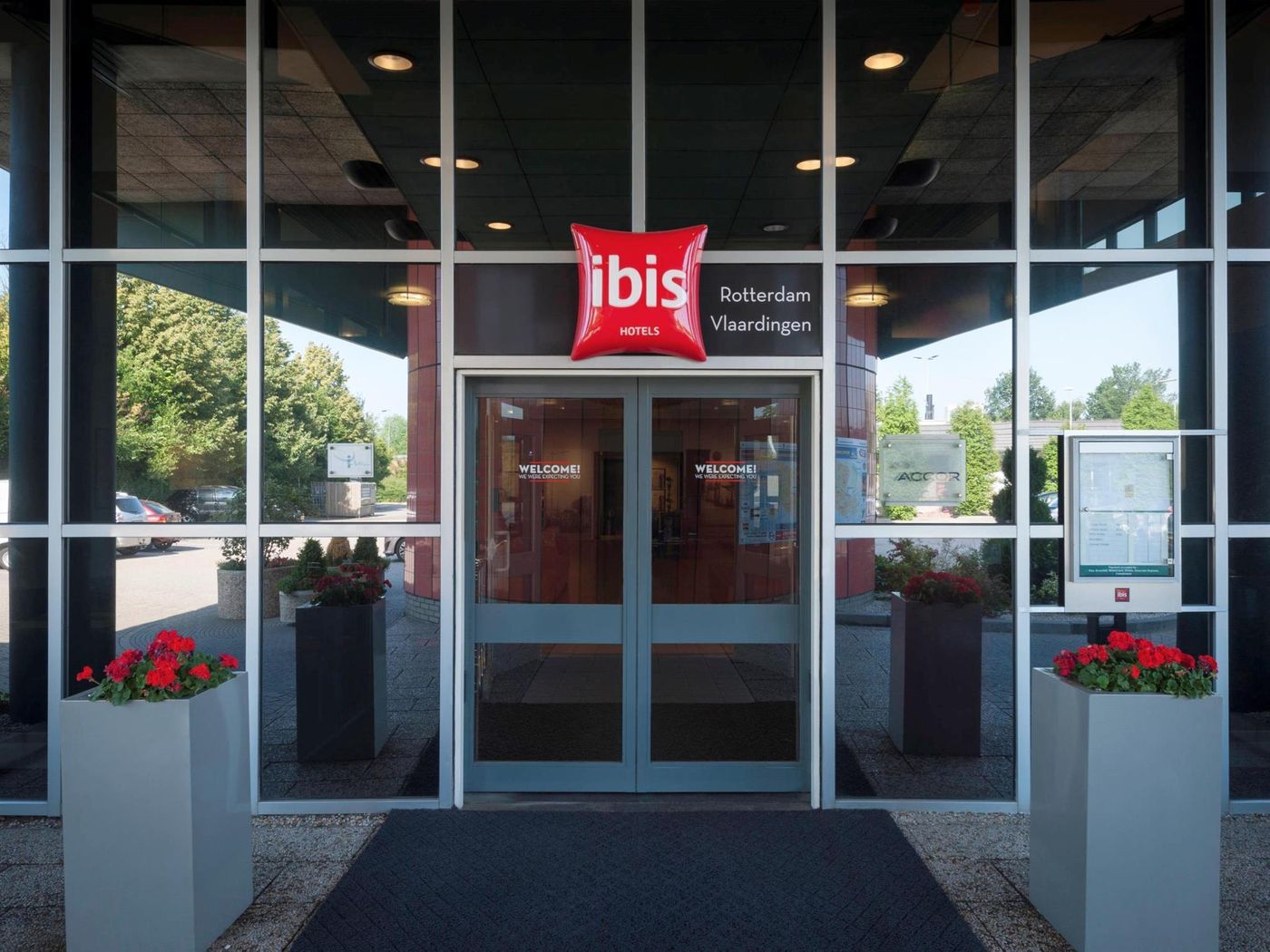 ibis Rotterdam Vlaardingen-Netherlands-VLAARDINGEN-General view-2