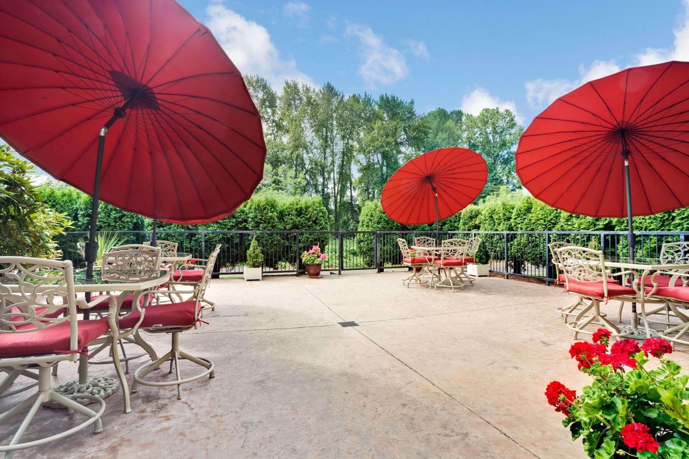 Ramada by Wyndham Tukwila Southcenter-United States-Tukwila-General view-1