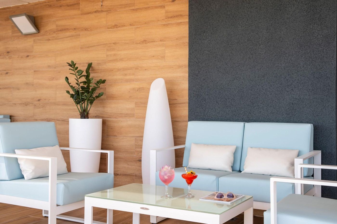 Ohtels-Playa-de-Oro-Terrace-25