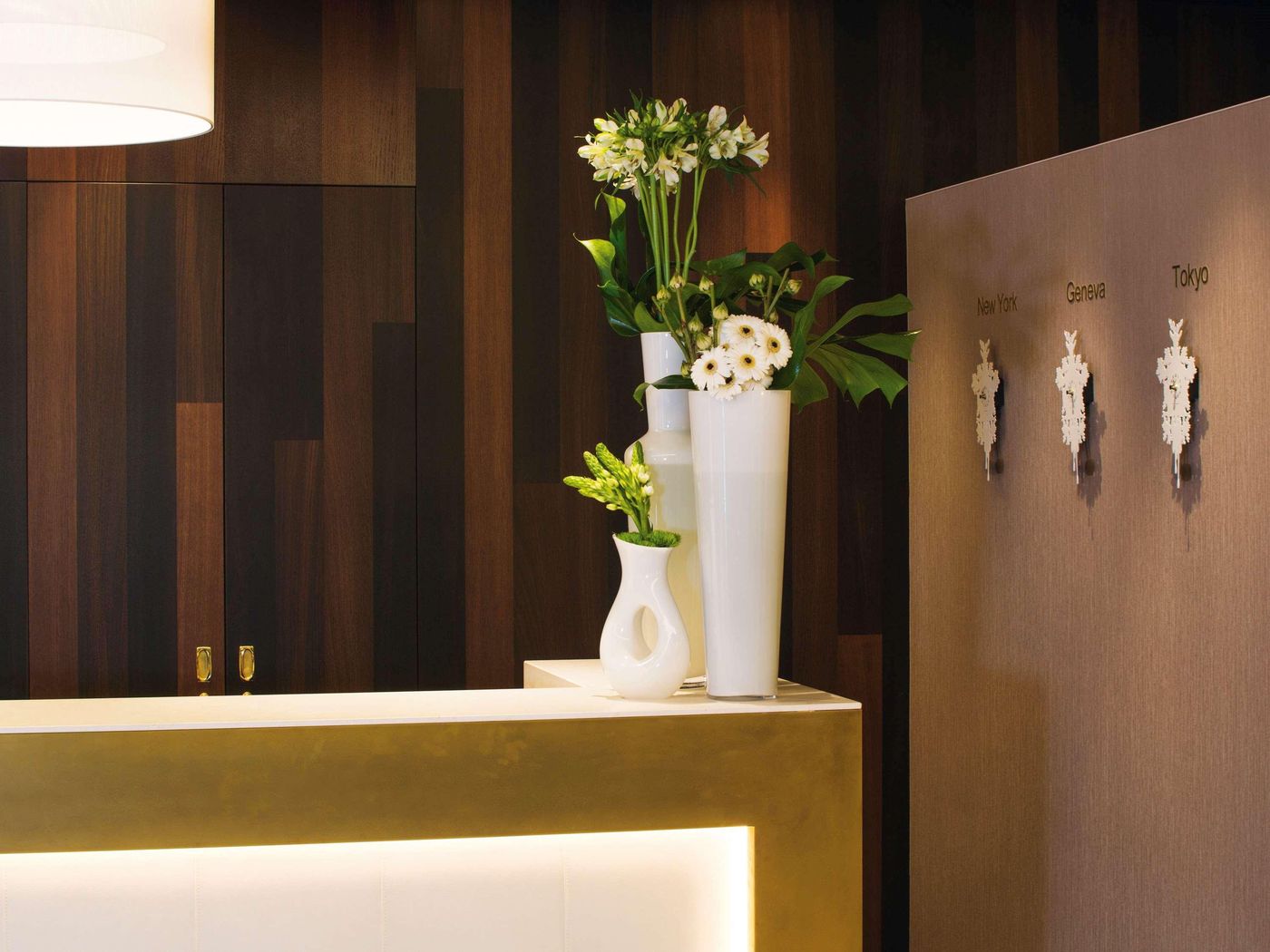 Movenpick-Hotel-And-Casino-Geneva-Lobby-5