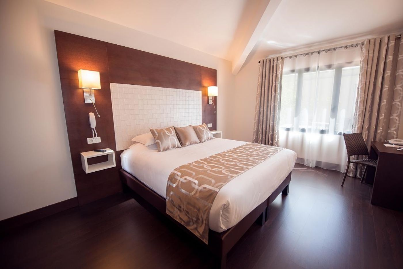 Best-Western-Plus-Cannes-Riviera---Spa-Room-16