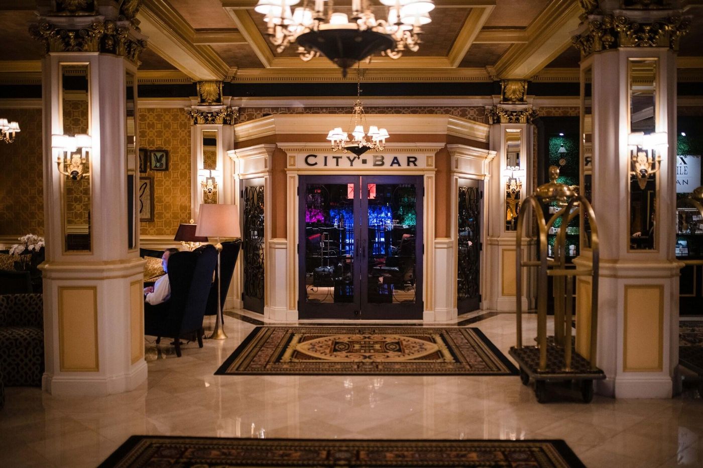 The-Lenox-Hotel-Lobby-16