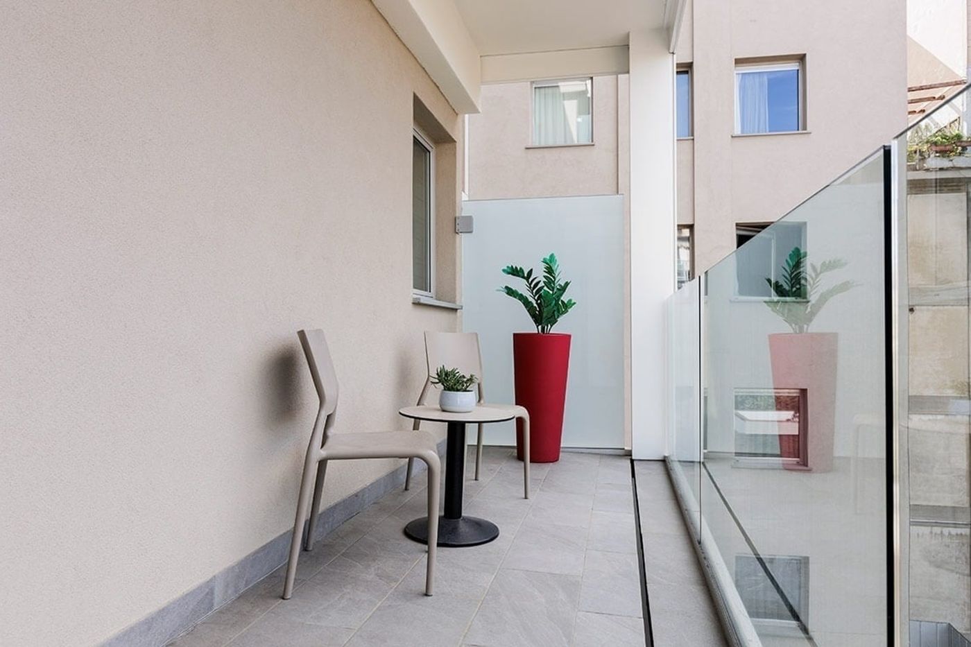 MH-Florence-Hotel---Spa-Room-7