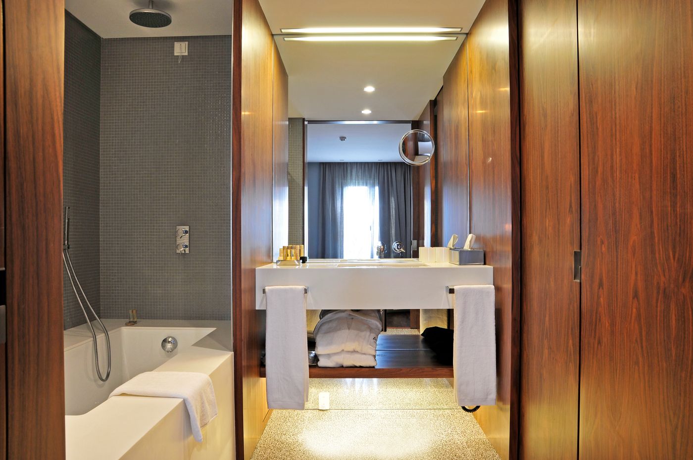 Altis-Prime-Hotel-Room-26