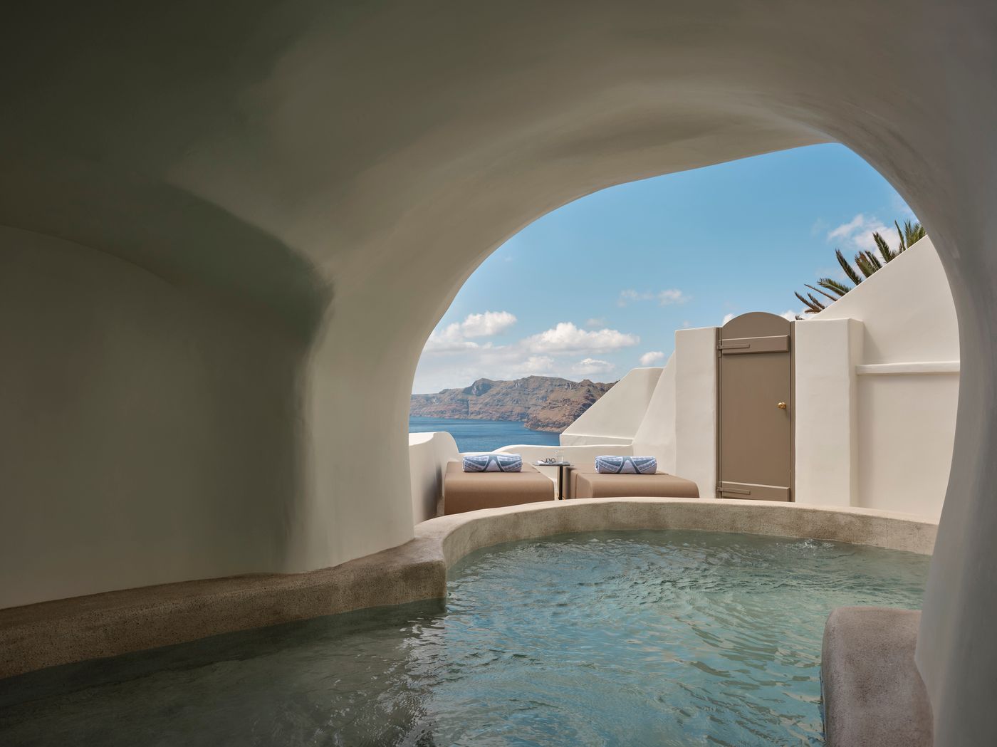 Andronis-Boutique-Room-54