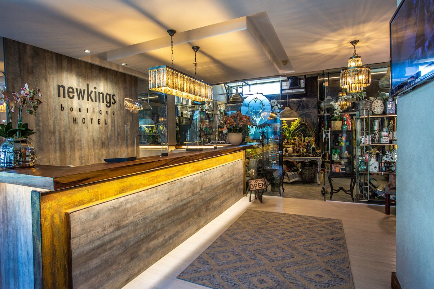 Newkings-Boutique-Hotel-Lobby-5