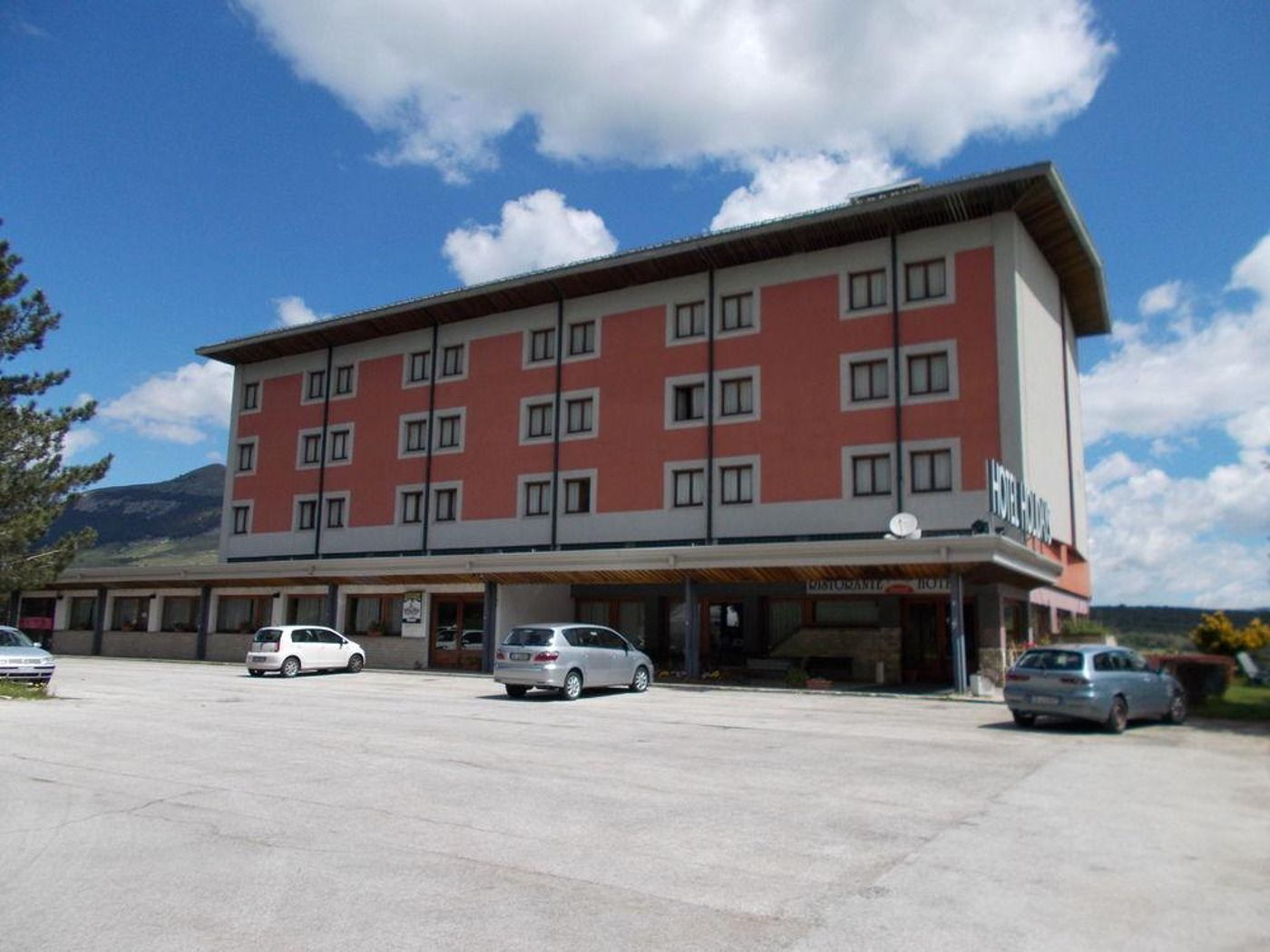 Holidays-General-view-18