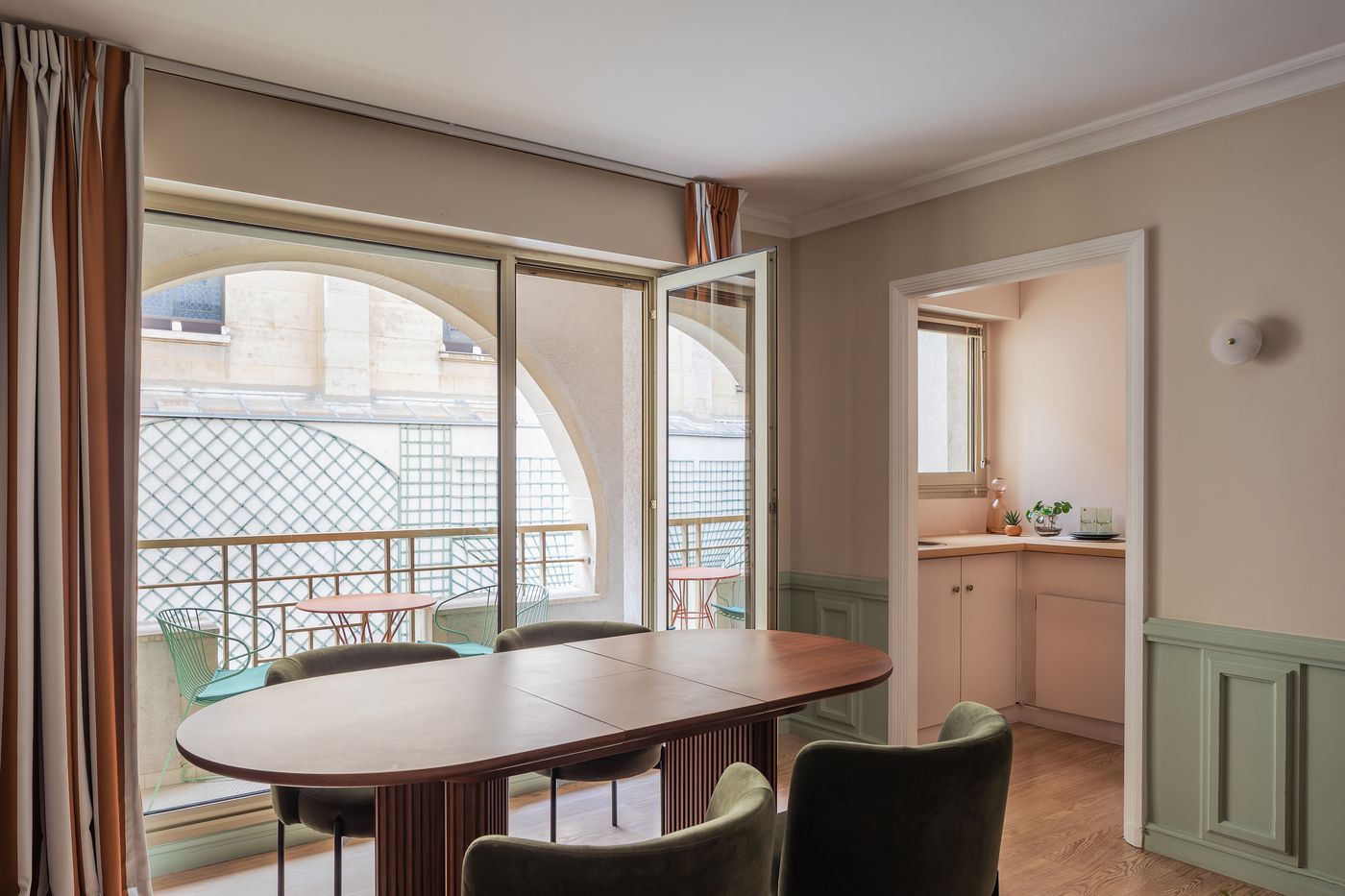 Royal Garden Champs-Elysees-France-PARIS-Room-7