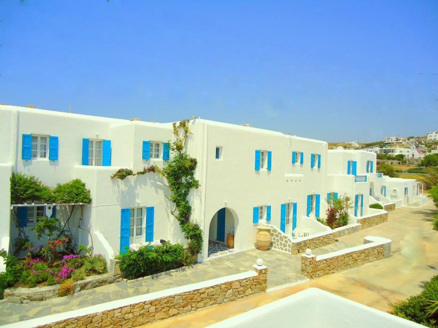 Cyclades-Studios---Eleftheria-Studios-Annex-General-view-1