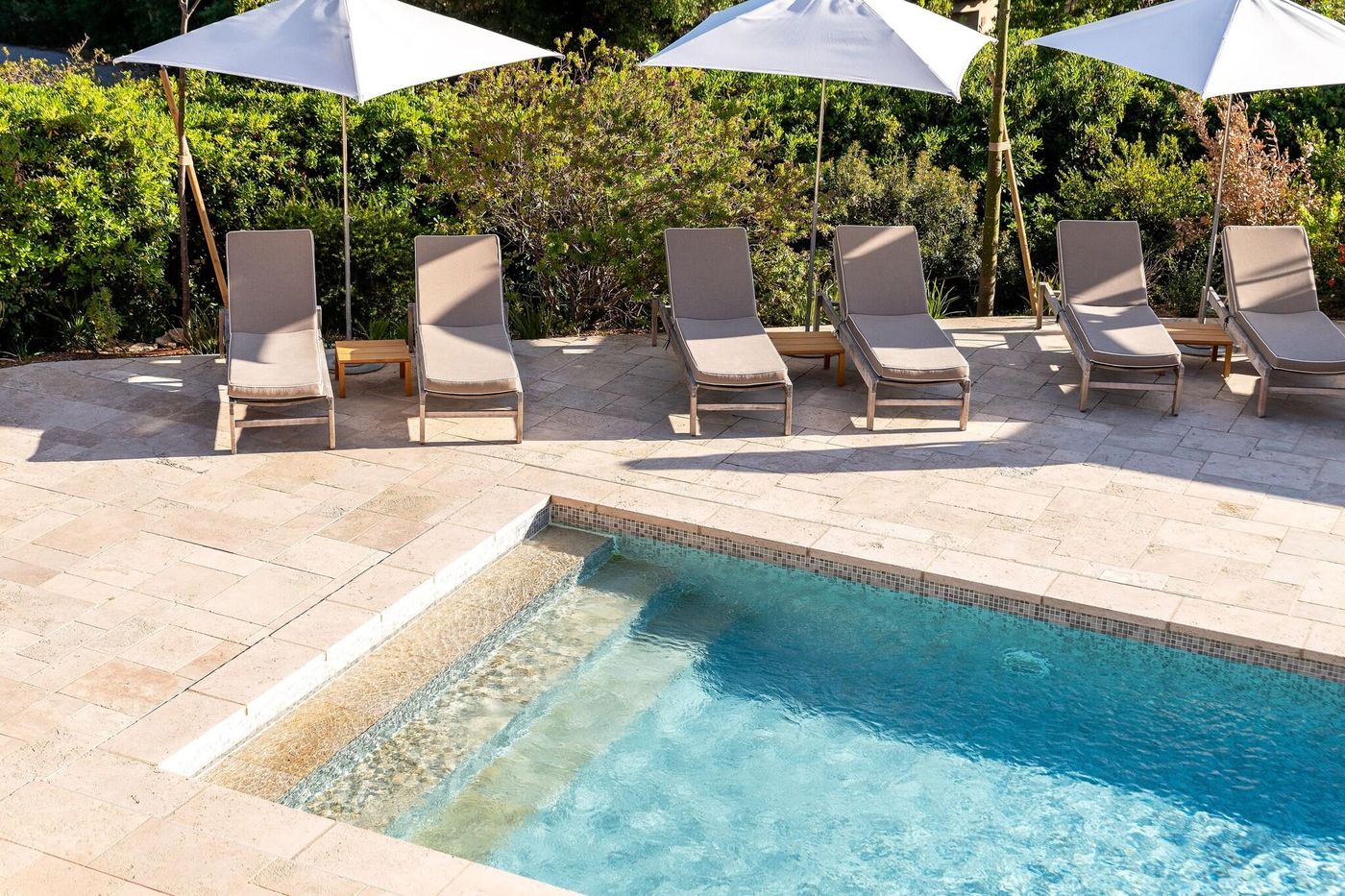 Les-Terrasses-du-Bailli-Pool-5