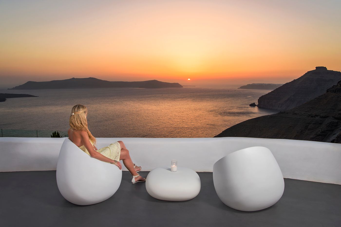 Athina-Repose-Suites-Bar-107