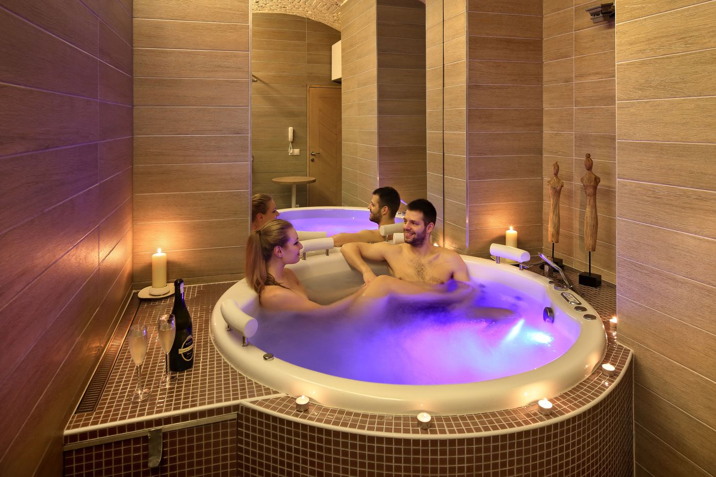 Absolutum-Wellness-Hotel-Sports-and-Entertainment-46