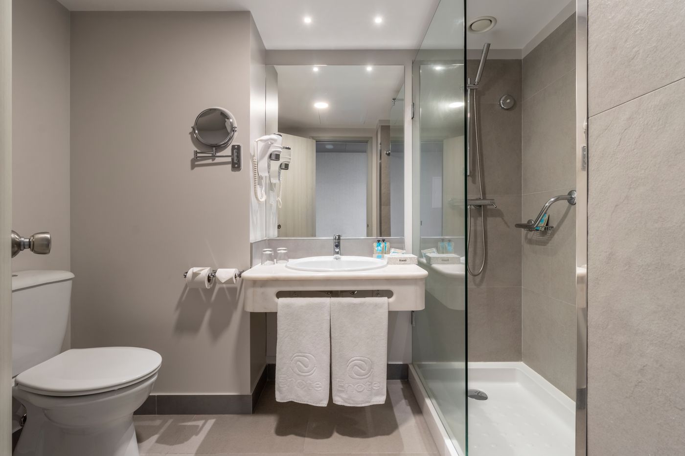 Enotel-Magnolia-Room-38