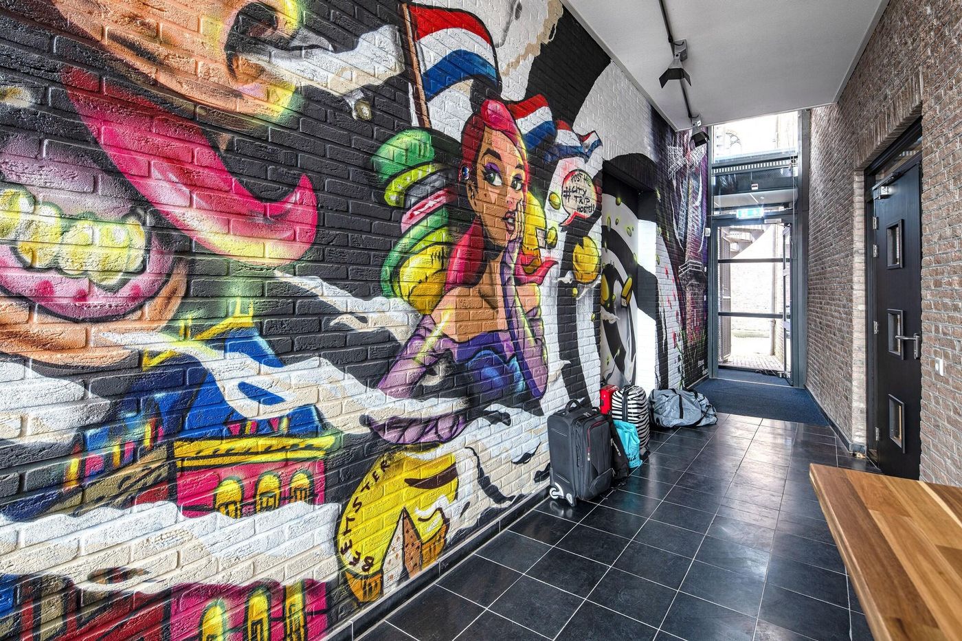 City-Trip-Hostels-Lobby-27