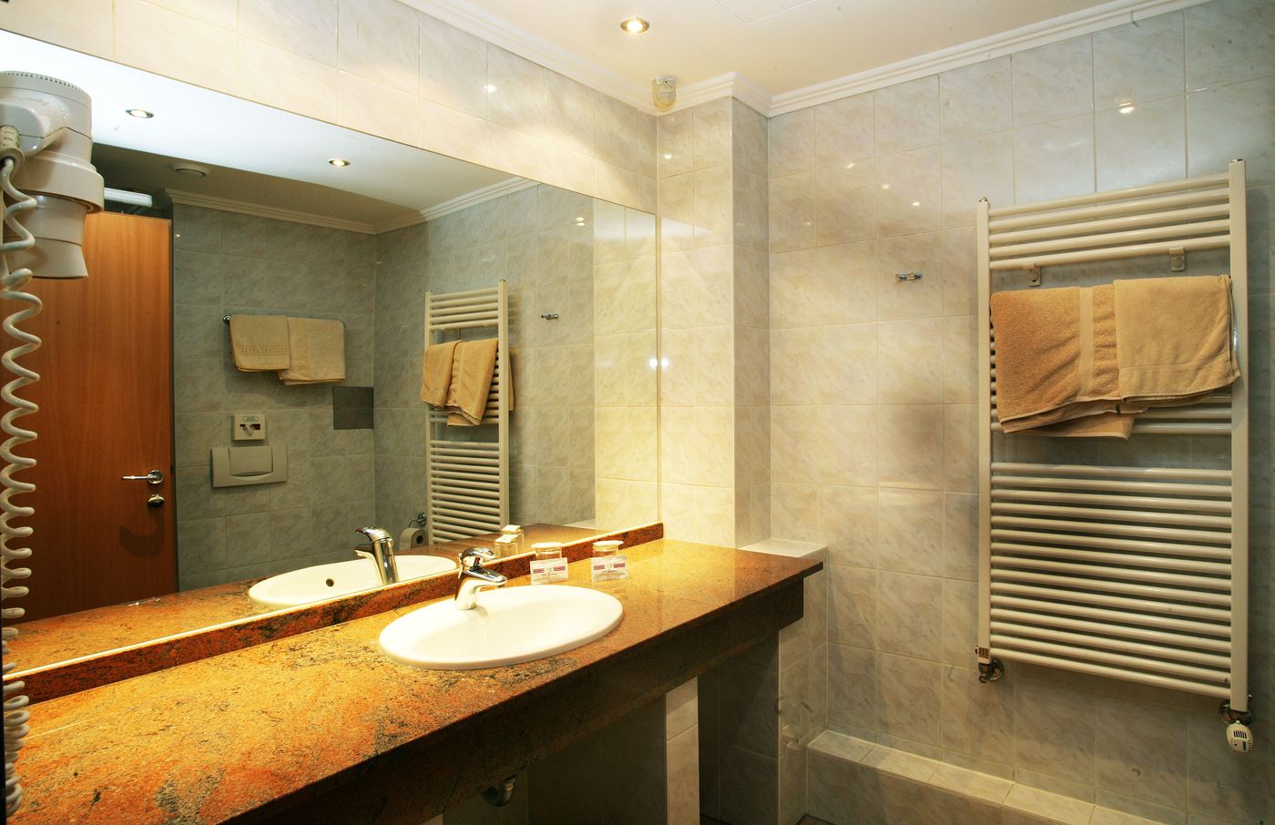 Hotel Pension Continental - Austria - Vienna - Room - 3