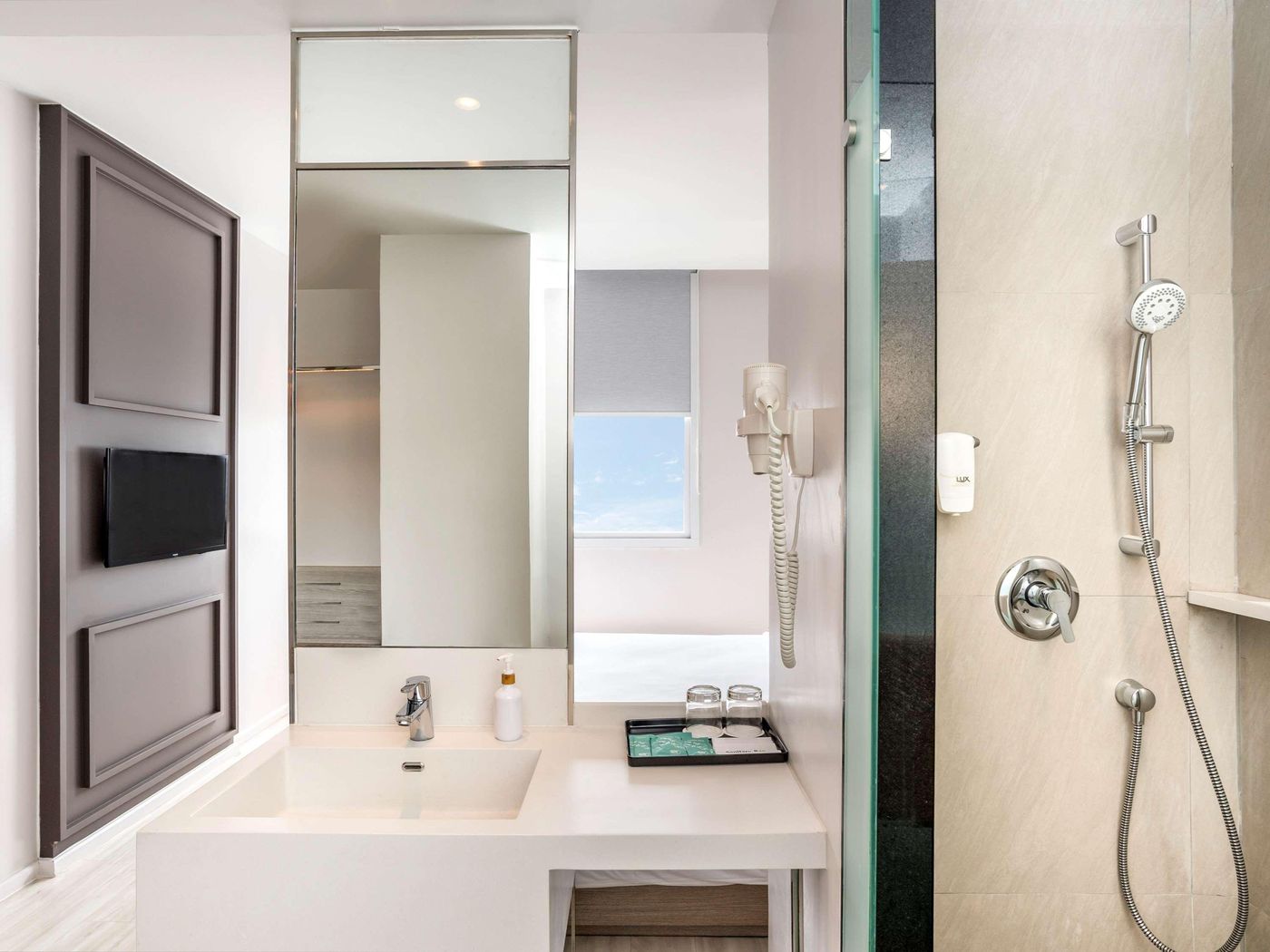 ibis-Styles-Phuket-City-Room-18