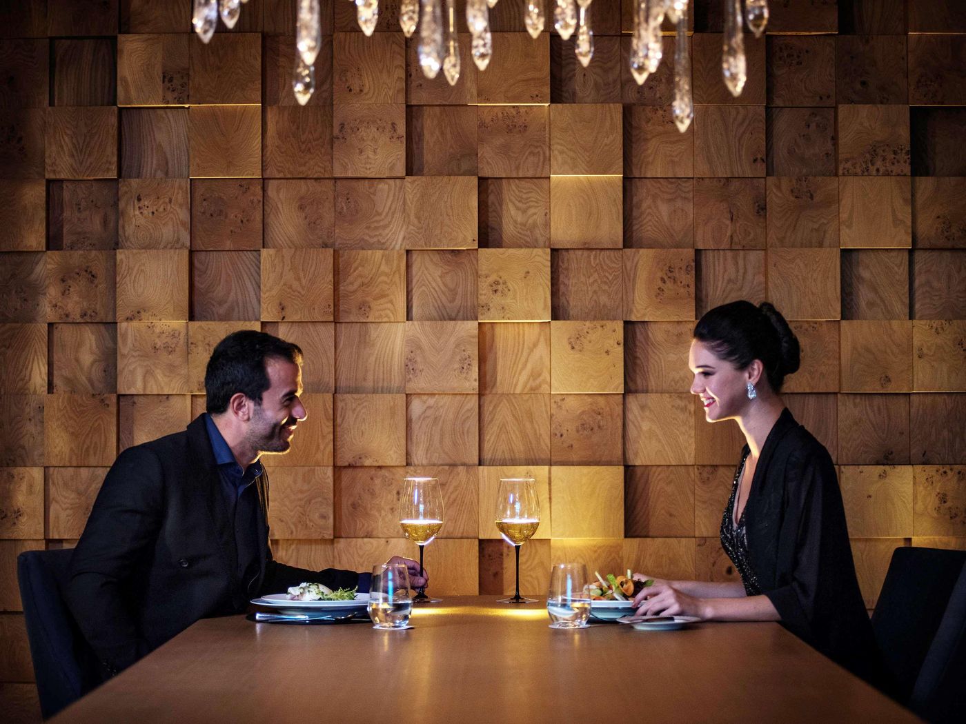 Sofitel-Dubai-Downtown-Restaurant-68