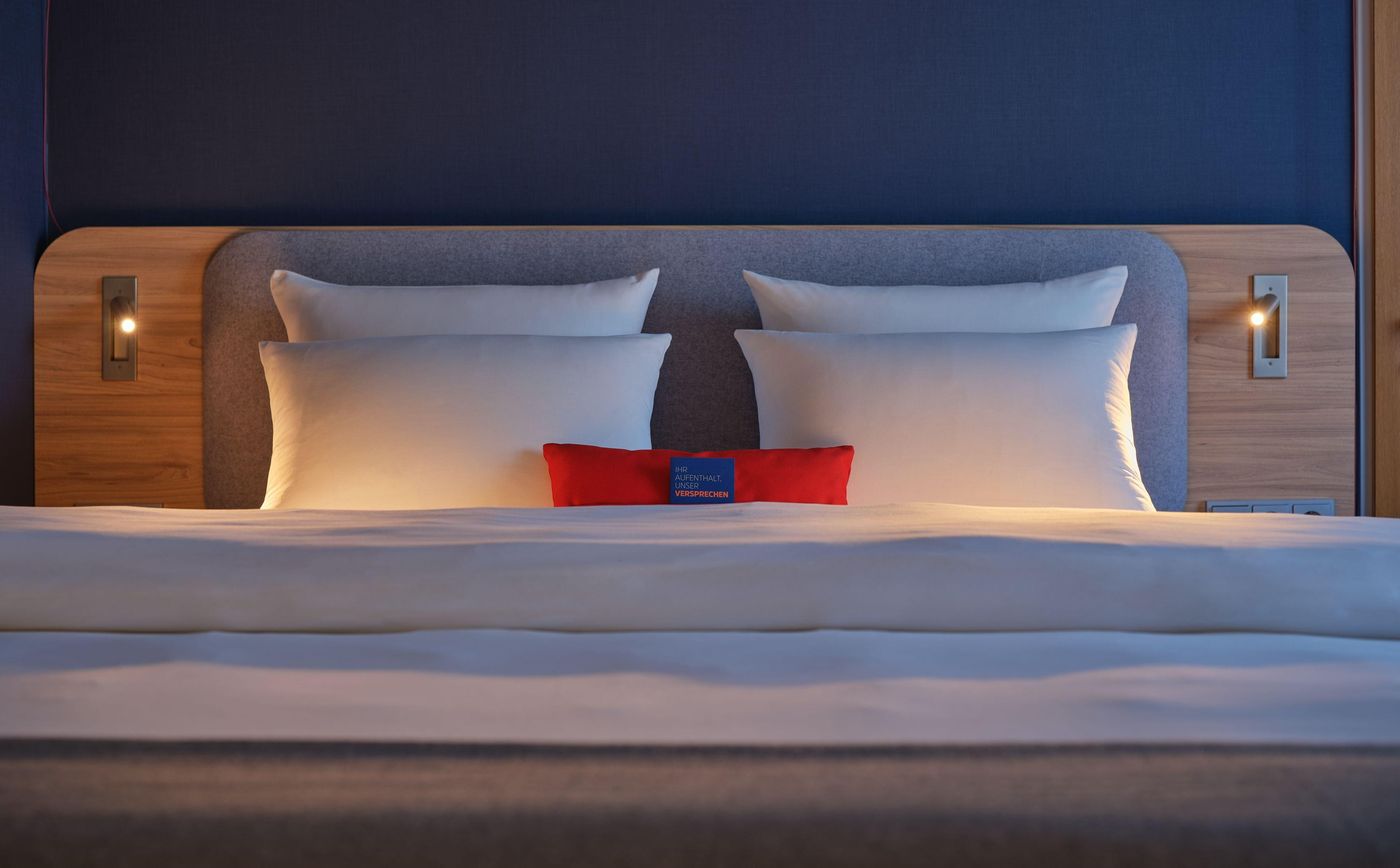 Holiday-Inn-Express-Berlin-City-Centre-Room-23