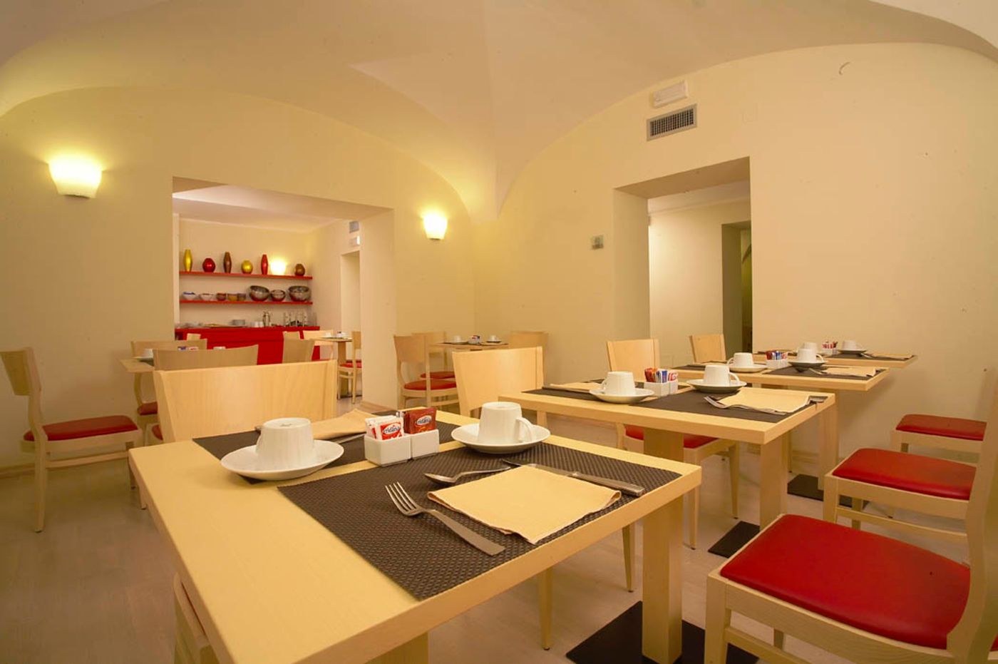 Garibaldi-Restaurant-23