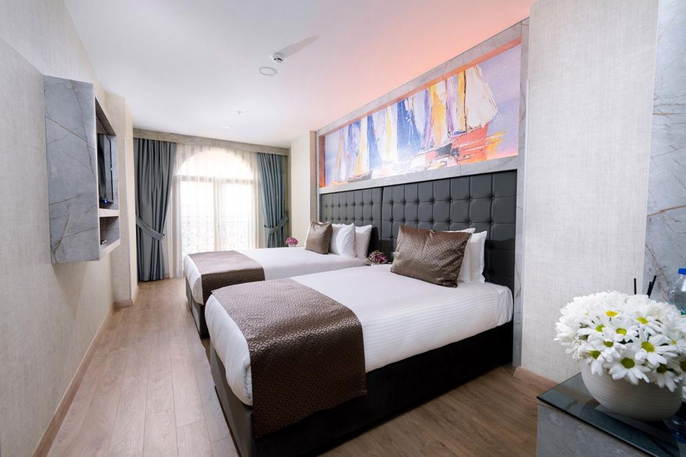 Four-Sides-Sisli-Room-20