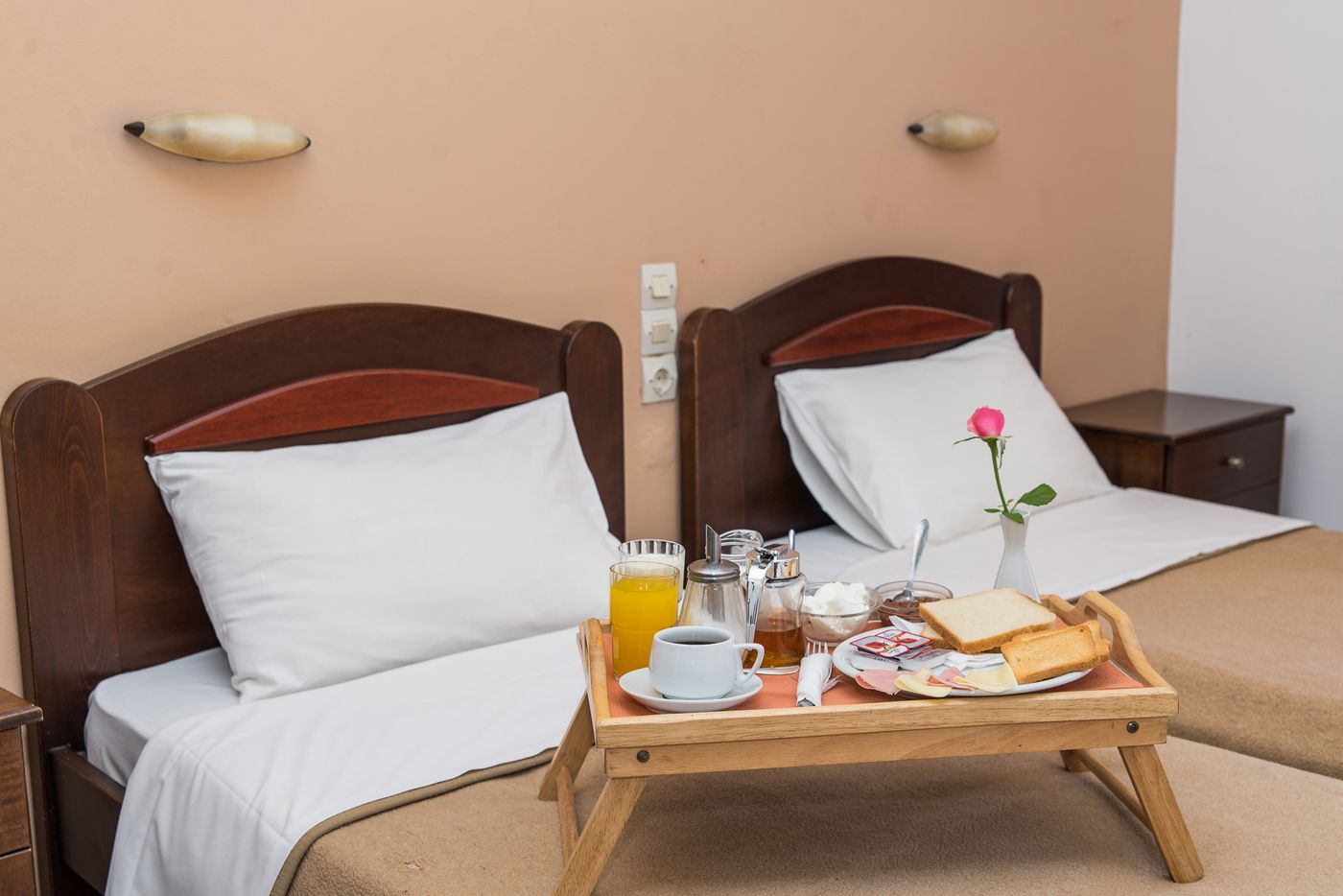 Perkes-Hotel-Room-18