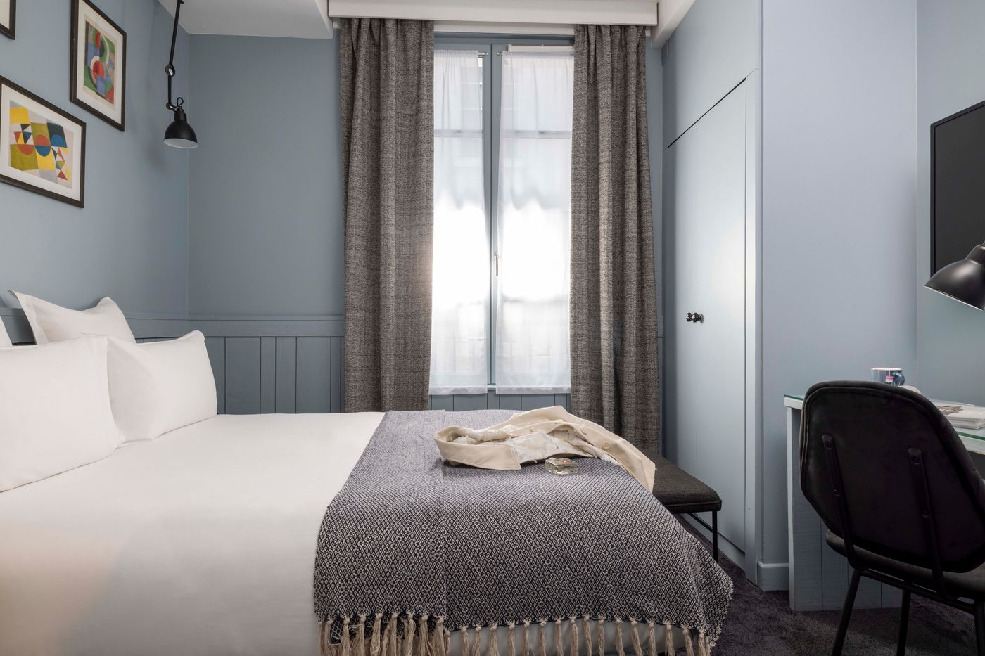 Helios-Opera-Room-23