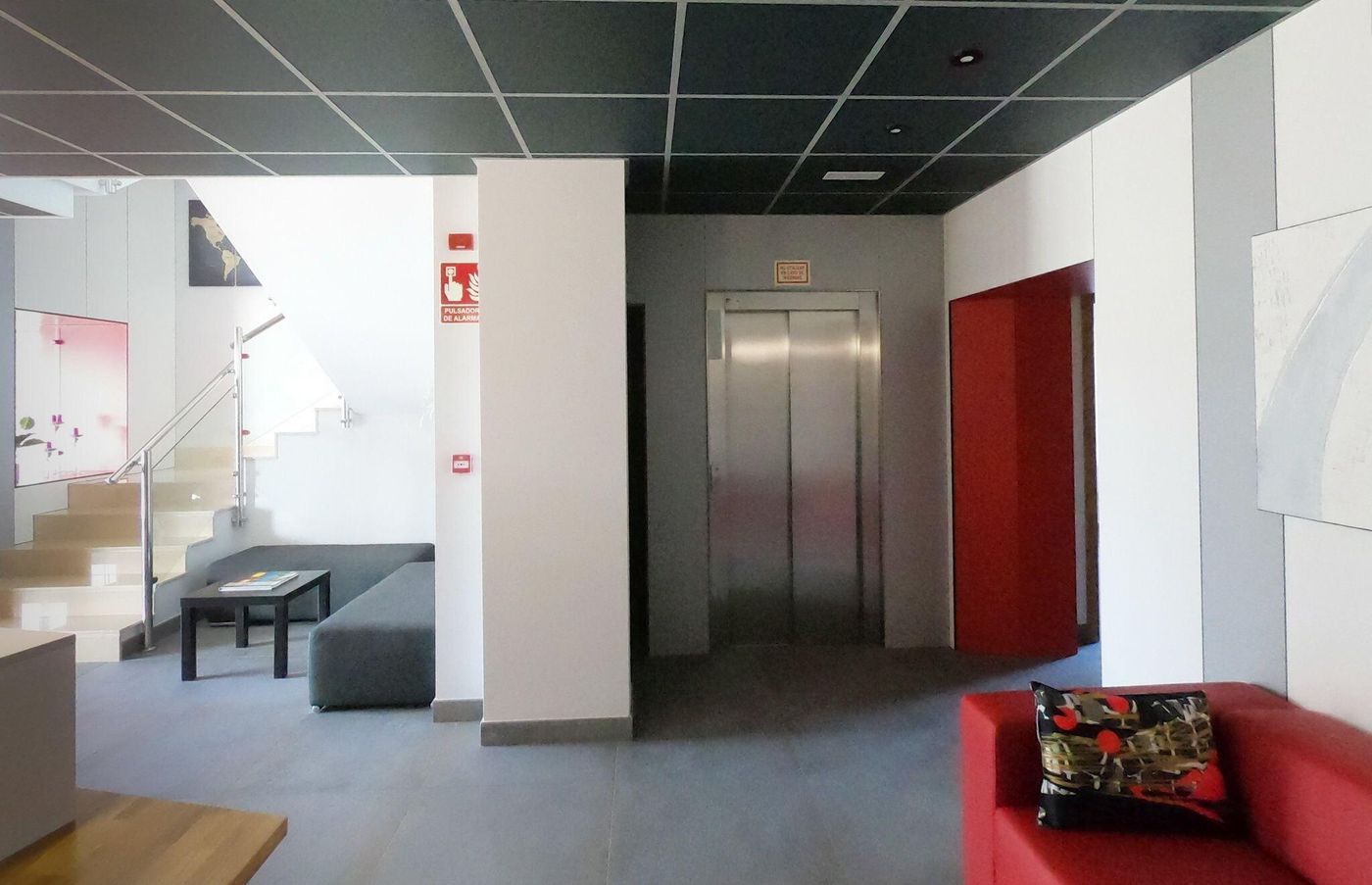 Hotel Mercedes-Spain-CAMARGO-Lobby-8