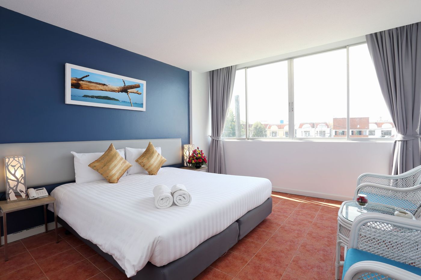 ON-Hotel-Phuket-Room-8