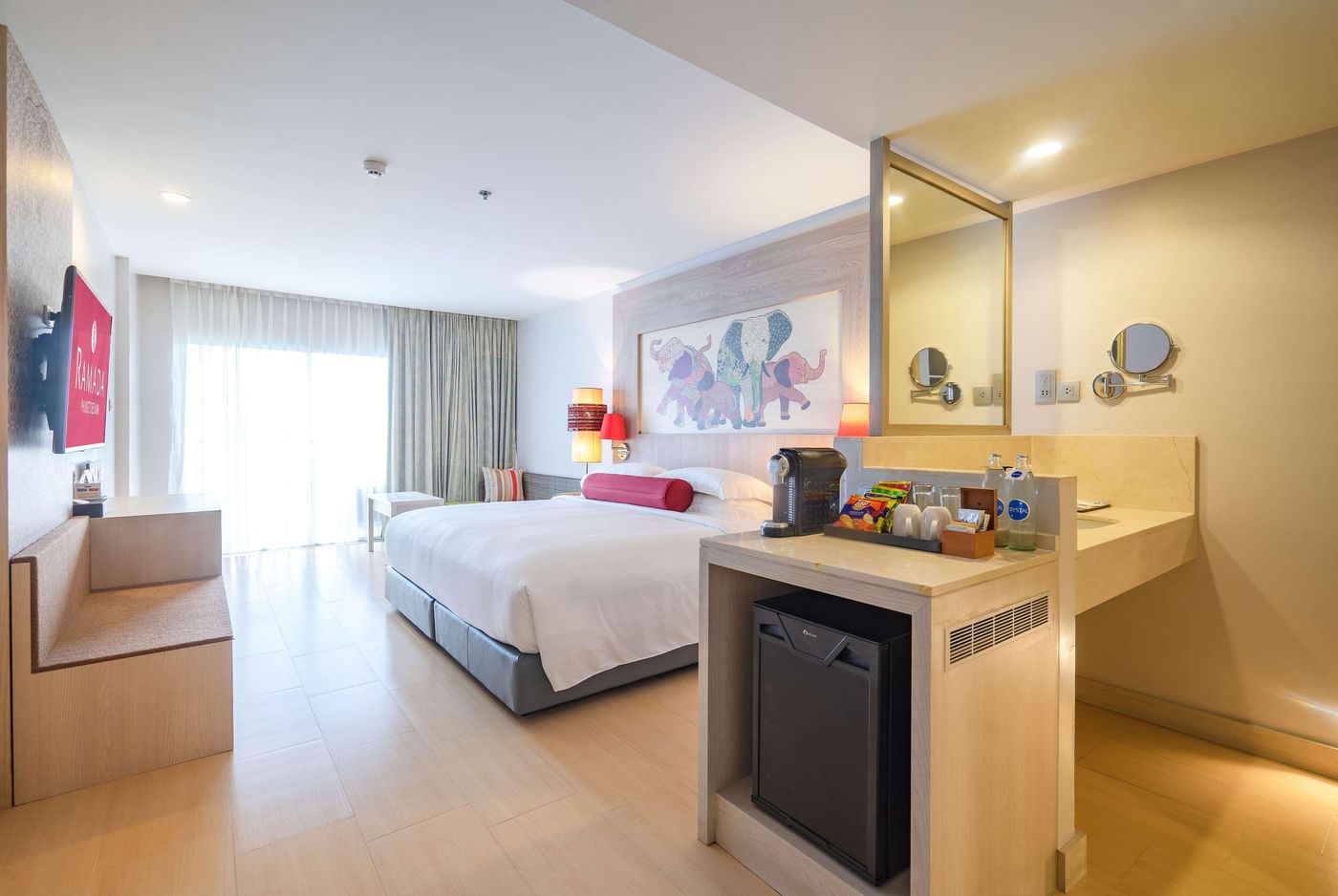 Ramada-By-Wyndham-Phuket-Deevana-Room-33