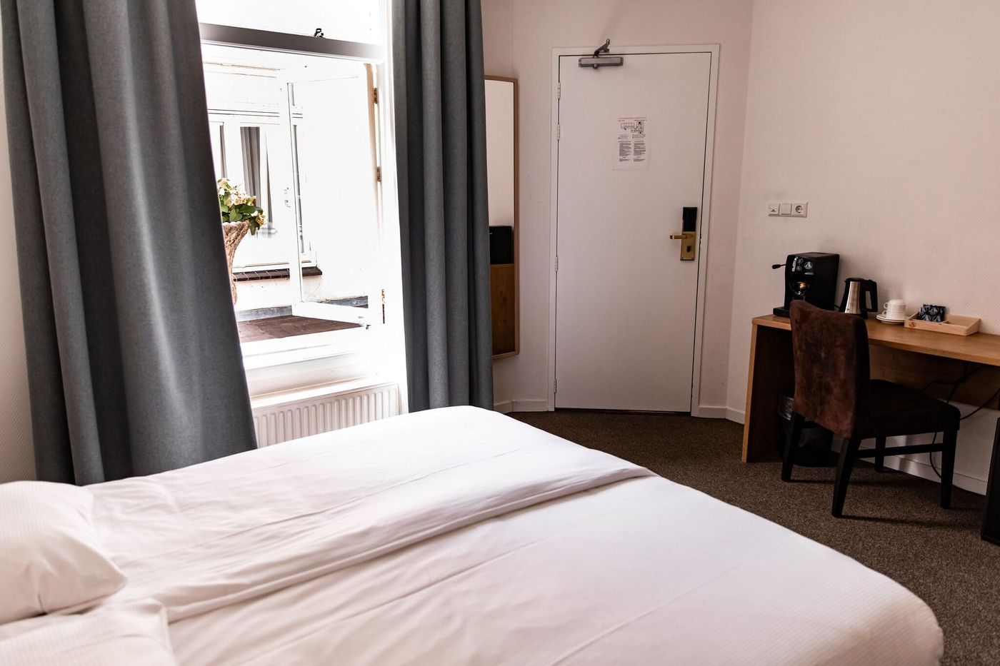 Ambassador-City-Centre-Hotel-General-view-8