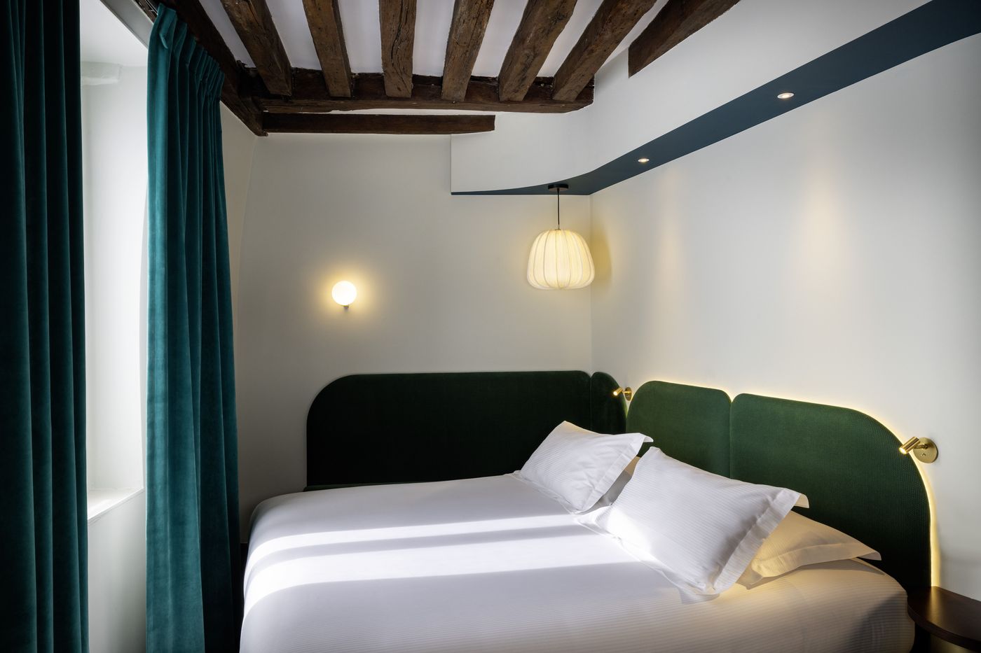 Hotel-L-de-Lutece-Room-35
