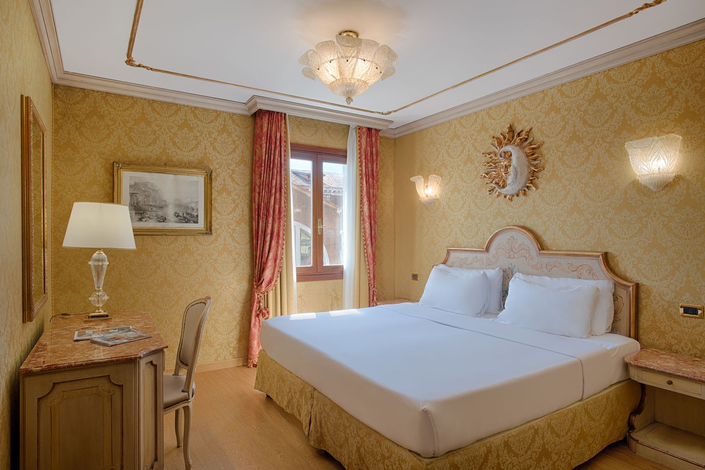 NH-Venezia-Santa-Lucia-Room-23