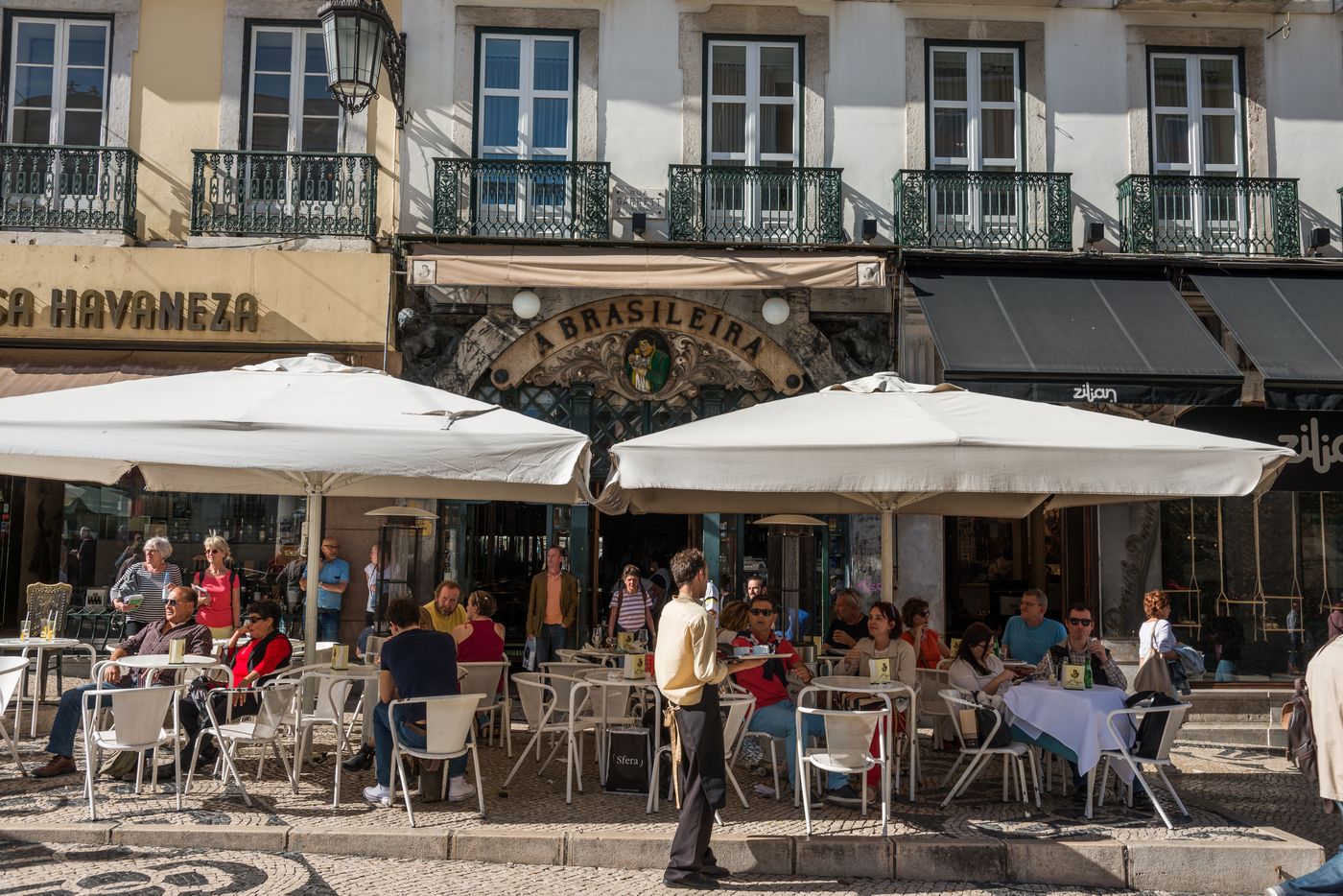 Le-Consulat-General-view-35