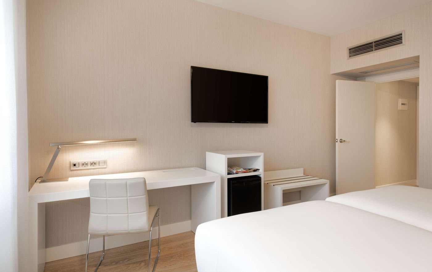 NH-Madrid-Chamberi-Room-20