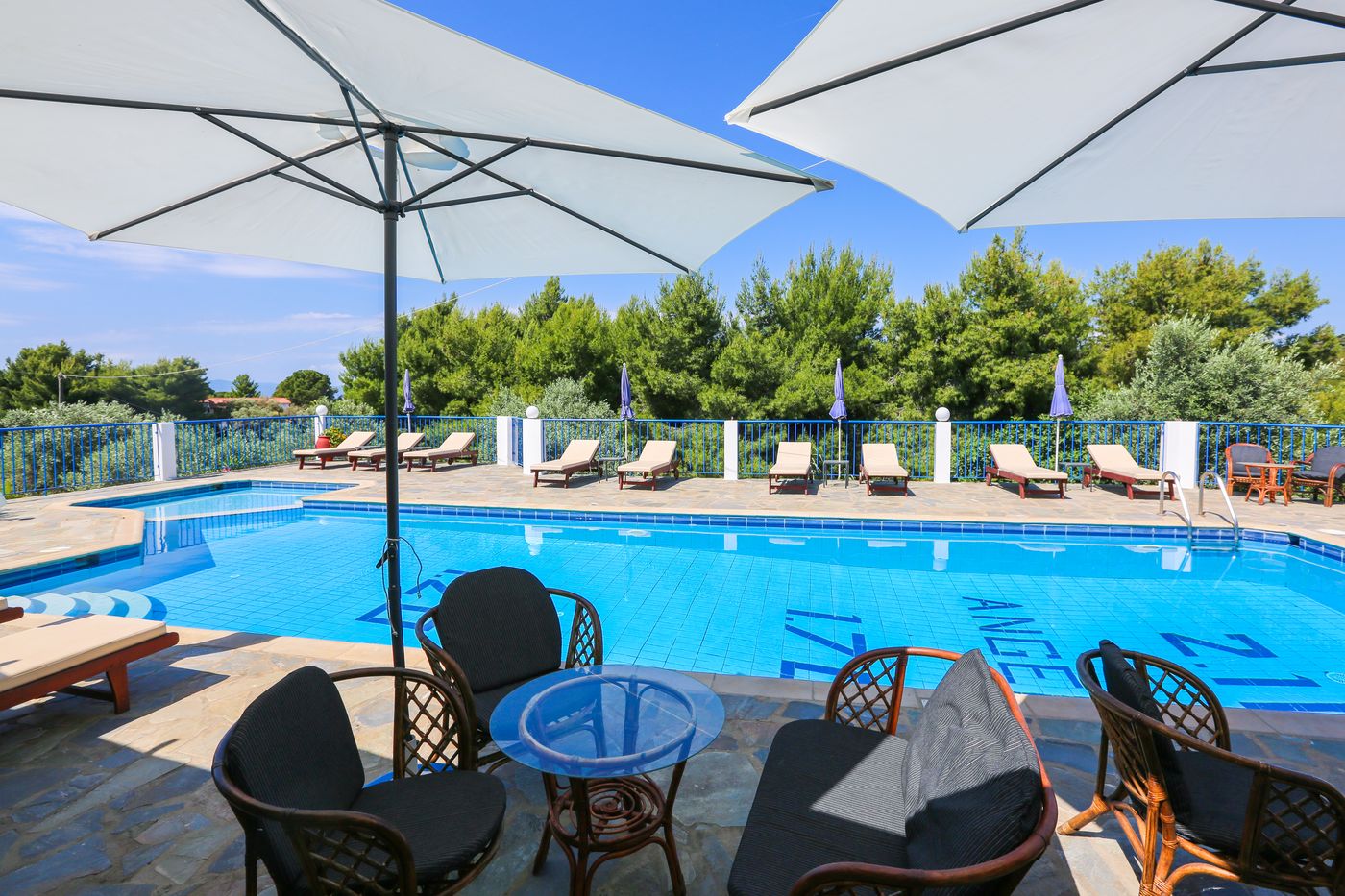 Angelina-Studios-Lobby-9