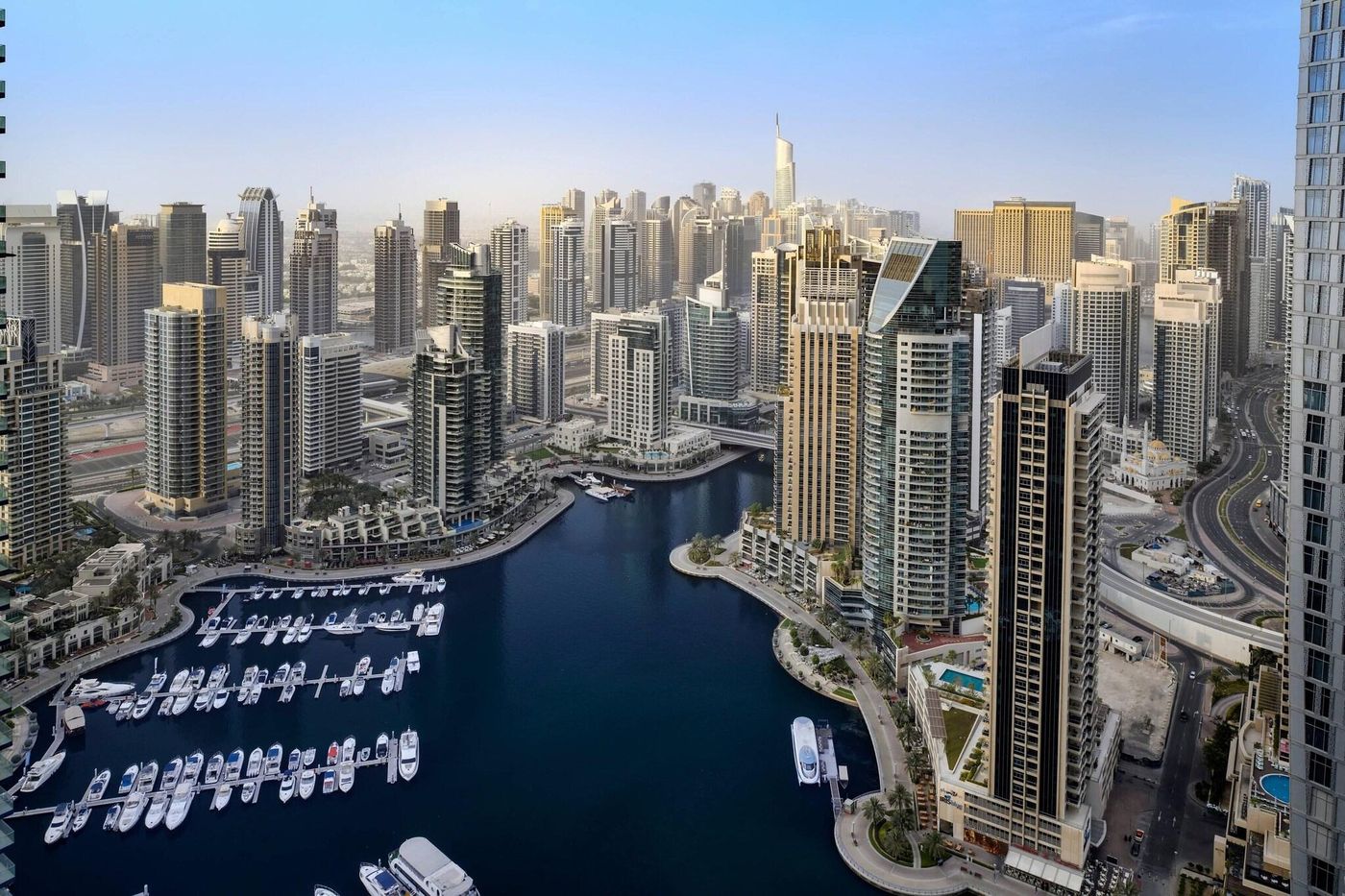 Dubai-Marriott-Harbour-Hotel---Suites-Room-52