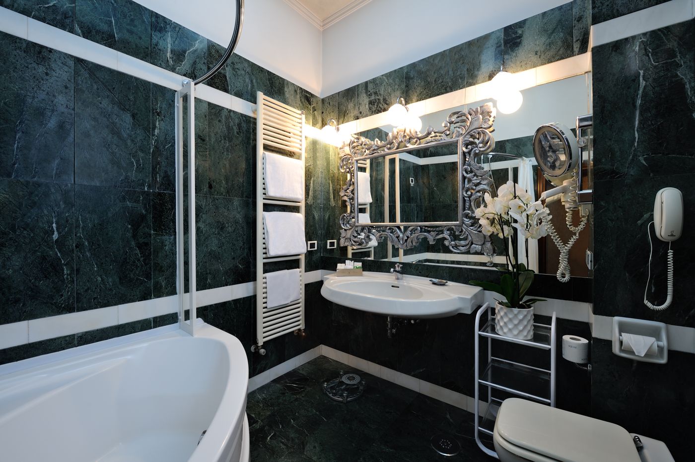 Farnese-Room-29