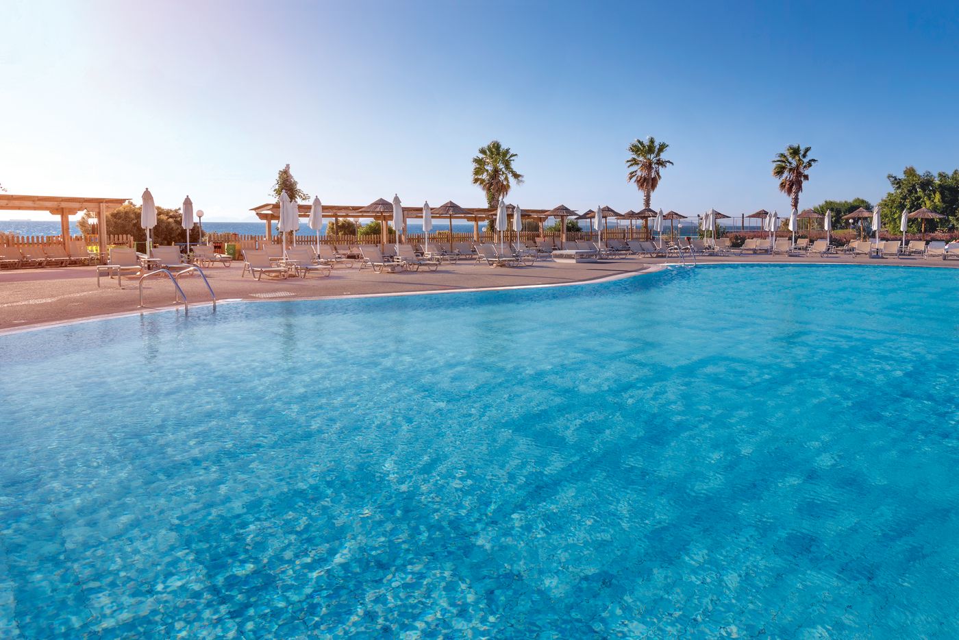 Grand-Blue-Beach-Hotel-Pool-1