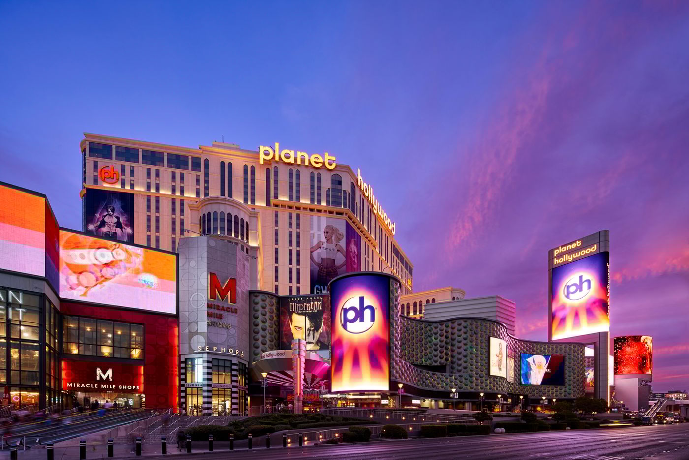Planet-Hollywood-Resort---Casino-General-view-67