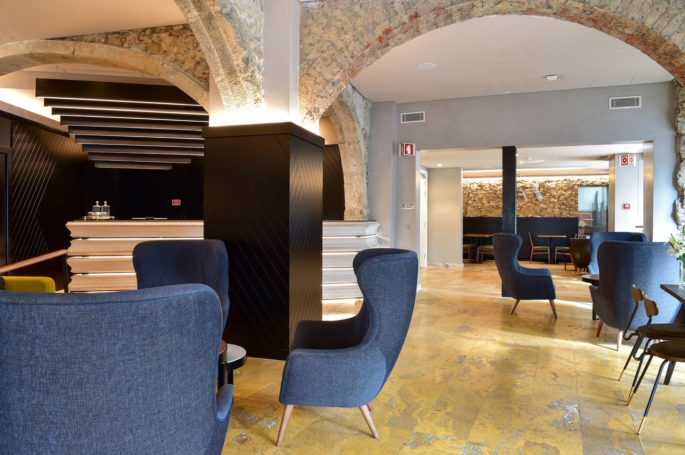 My-Story-Hotel-Tejo-Lobby-12