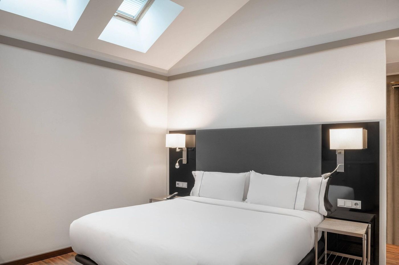 AC-Madrid-Recoletos-Room-32