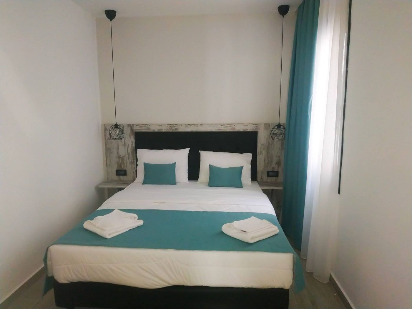 Evita-Asty-Room-16