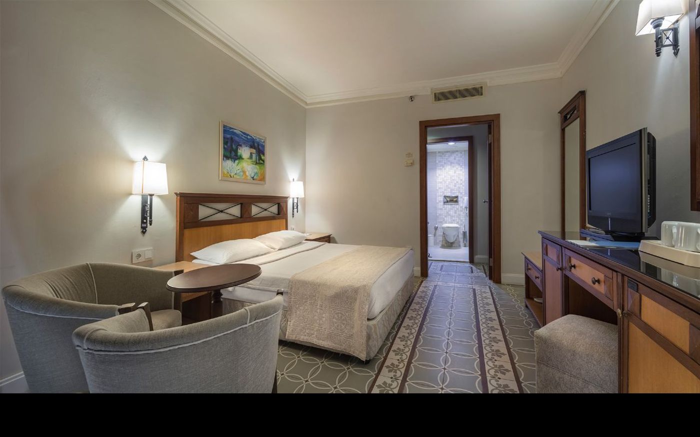 Selectum-Colours-Bodrum-Ex--Asteria-Bodrum-Resort-Room-37